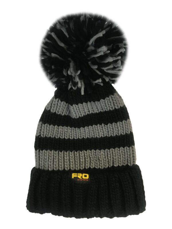 Defeat chunky bobble hat